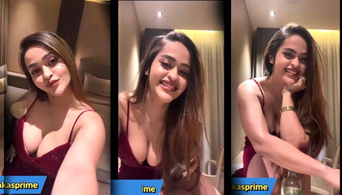 Prajakta Dusane nude Boobs Video with BF New