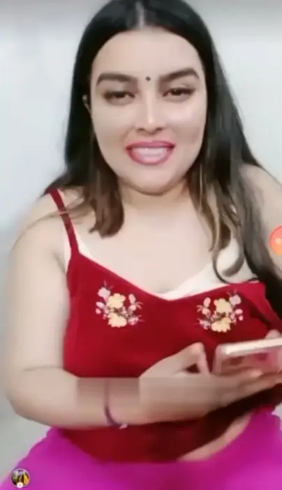 Chubby Bhabhi Nude Teasing Big Boobs on Tango