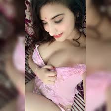 Gunjan Aras nude video boobs tease live
