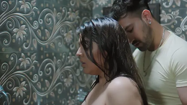 Shafaq Naaz porn In Angithee 2