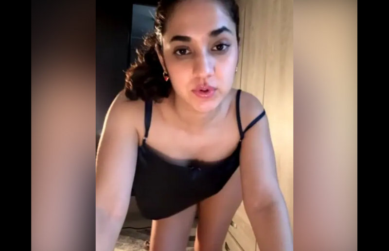 Hot NRI Babe Fathima Naked Playing With Sex Toys on Stripchat Live