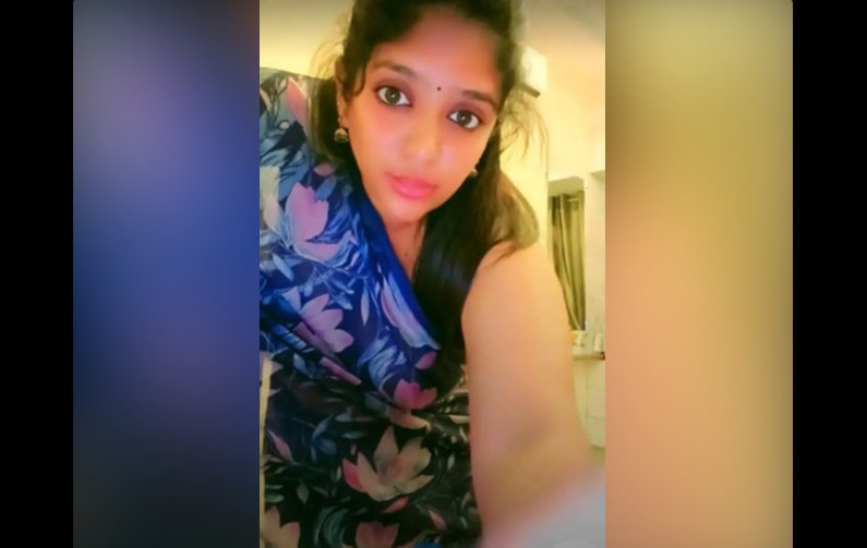 Telugu Milf Anu Naked Pressing Her Big Tits And Shaking Her Phat Ass On Live Cam