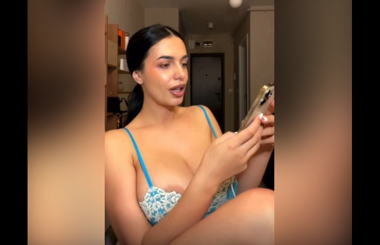 Beautiful big boobie girl Naked teasing her HUGE bouncing tits on Live Tango