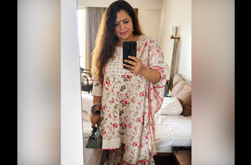 Sapna Sappu Nude Big Boobs, Ass Teasing & Romantic Kissing With A Co-Actor