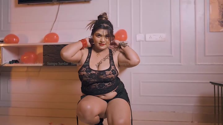 Famous Insta Model Sampa Sardar naked leaked Teases Her Huge Tits Before Revealing Them