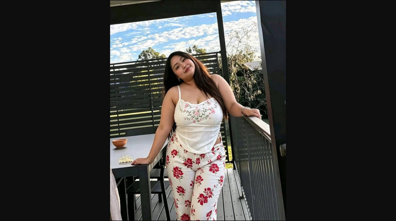 Nepali Insta Baddie Naked Leaked 10Min+ Videocall Pressing Big Tits & Teasing Hairy Pussy Closeup Clip